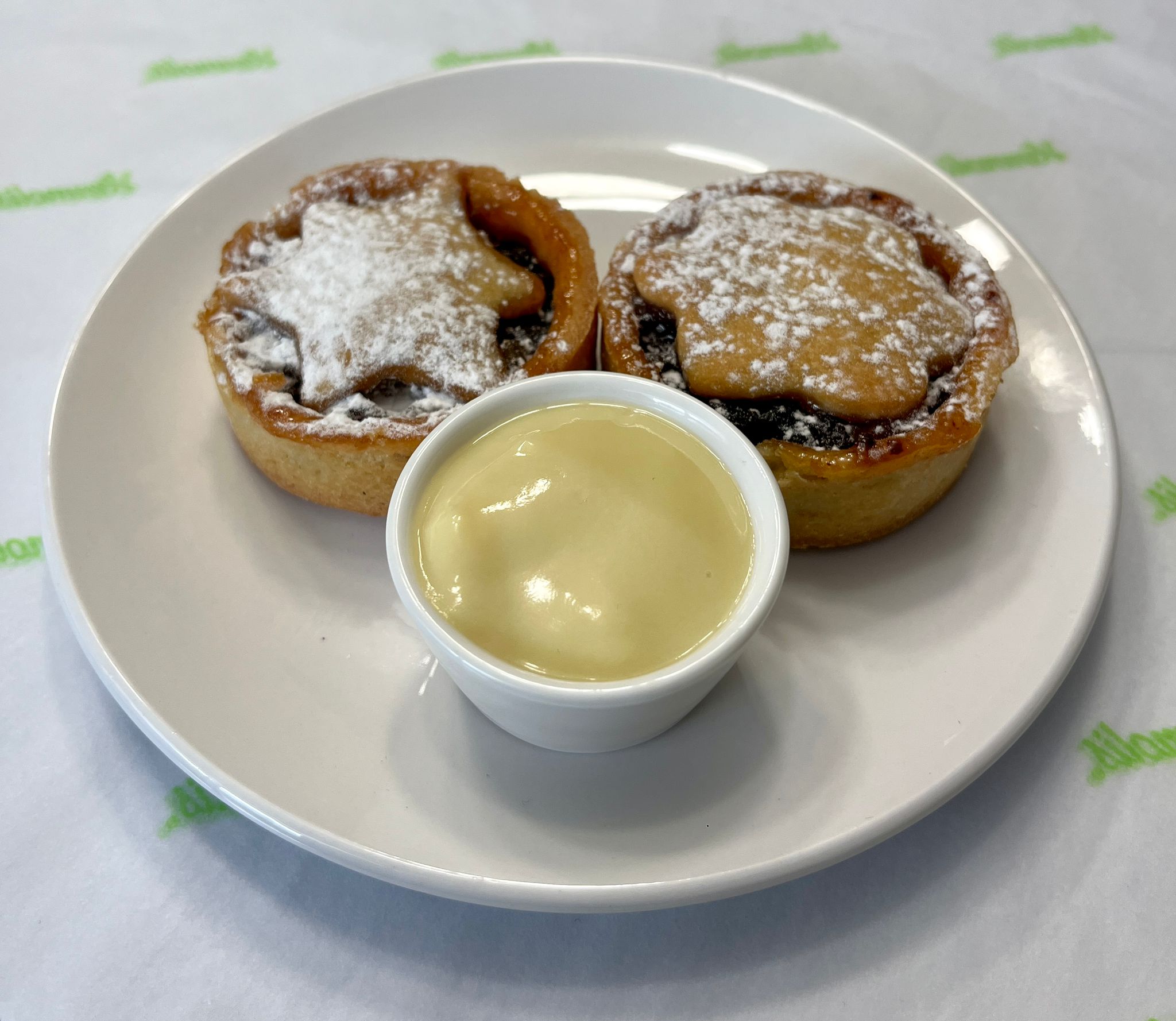 Mince Pies and Parve Cream